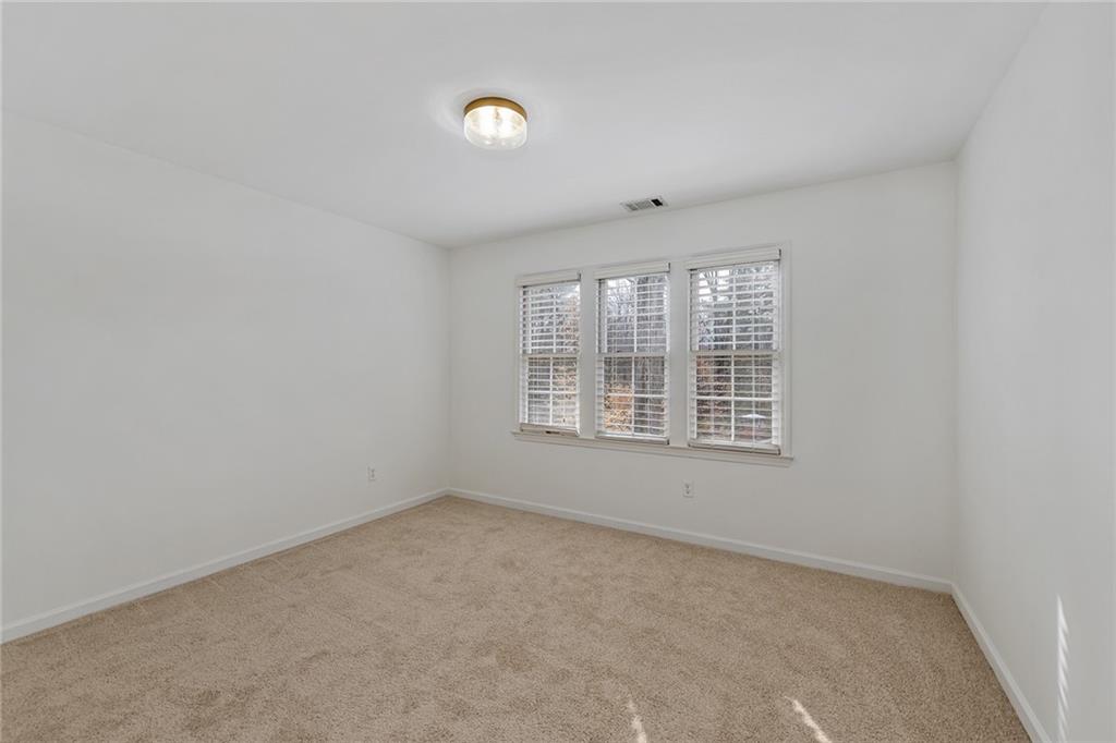 3729 Ashford Point NE