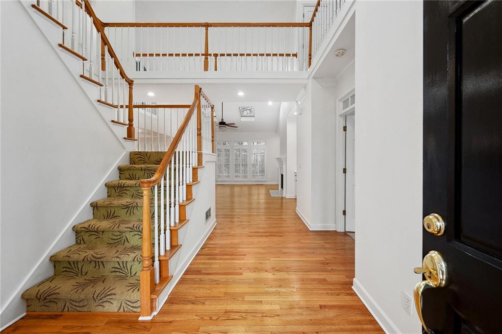 3729 Ashford Point NE