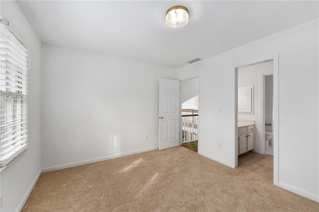 3729 Ashford Point NE