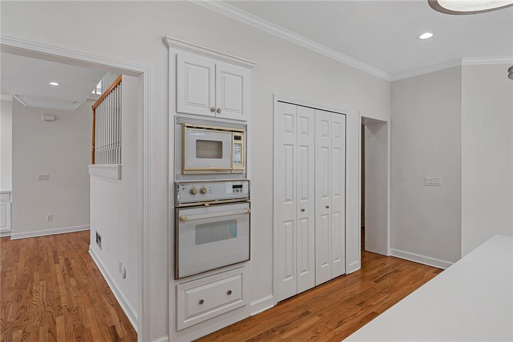 3729 Ashford Point NE