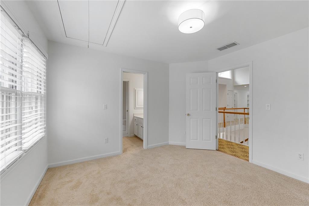 3729 Ashford Point NE