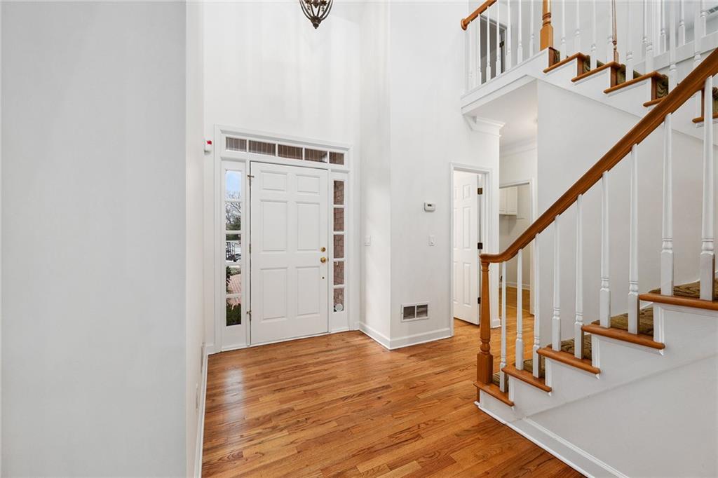 3729 Ashford Point NE