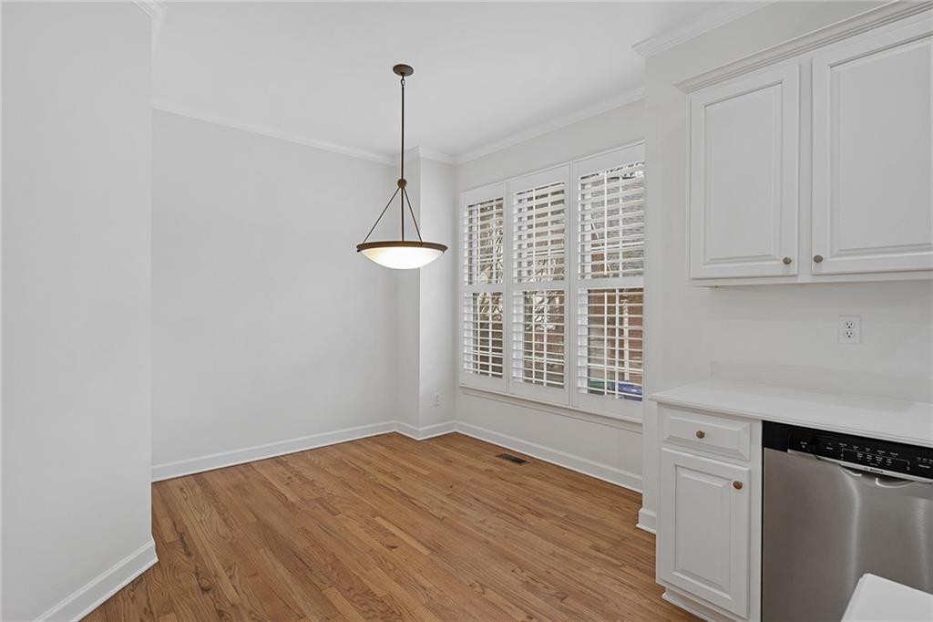 3729 Ashford Point NE