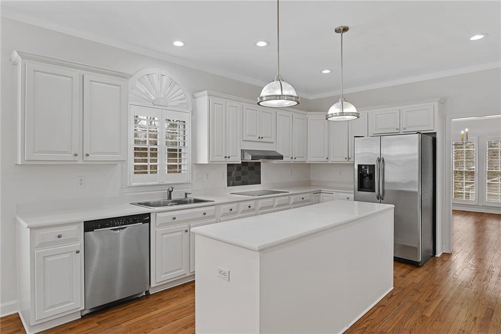 3729 Ashford Point NE