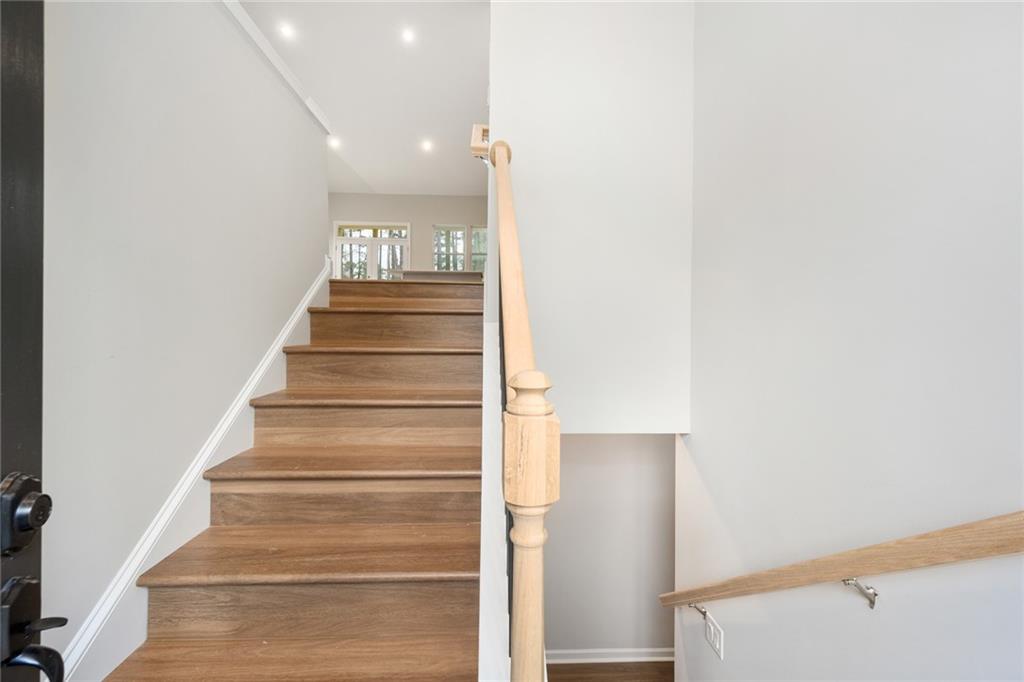 2295 Brandon Court NE