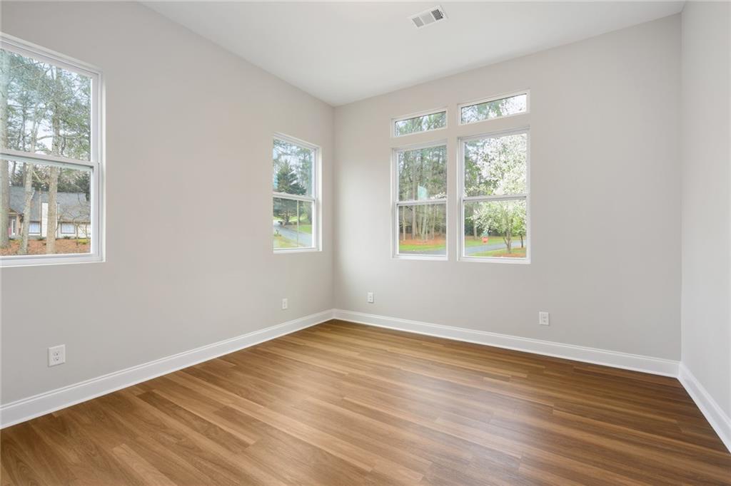 2295 Brandon Court NE