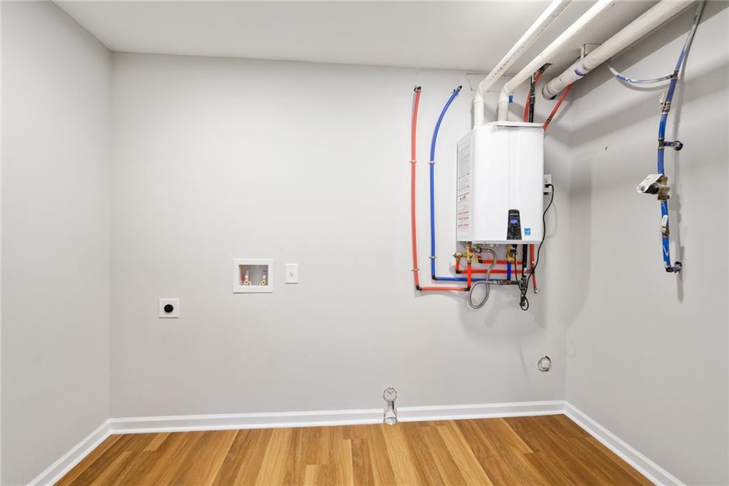 2295 Brandon Court NE