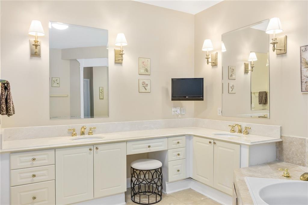 3334 Peachtree Road NE Unit 1902