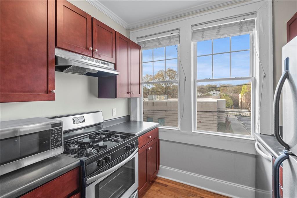 733 Frederica Street NE Unit 16