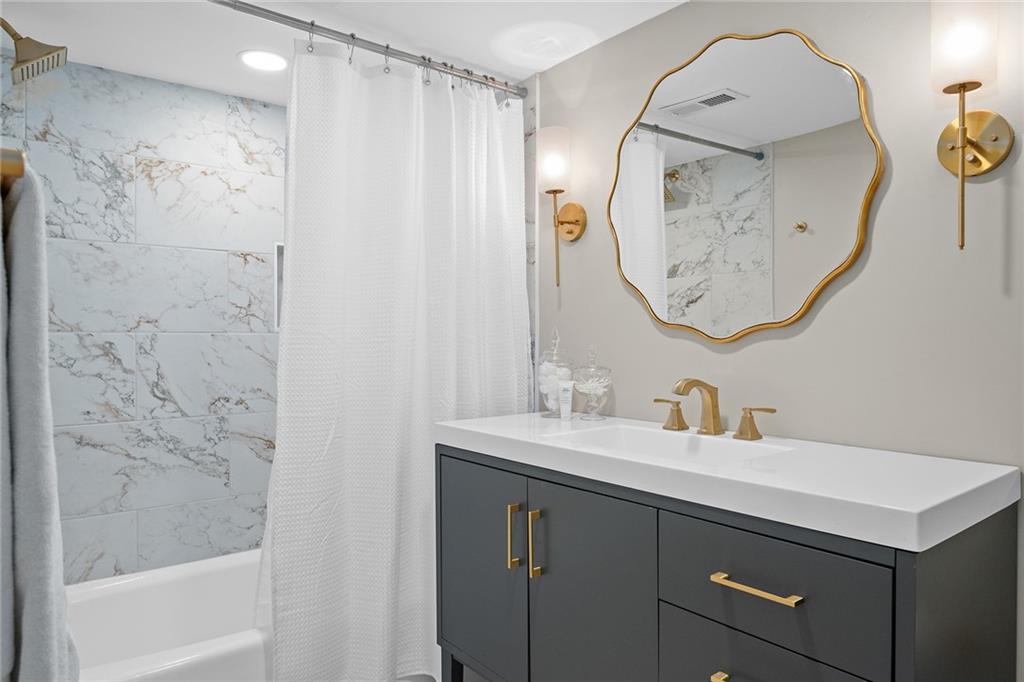 5545 Cross Gate Court