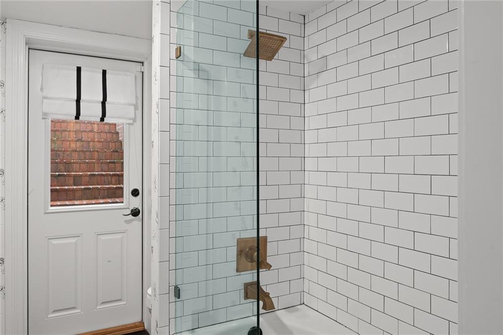 5545 Cross Gate Court