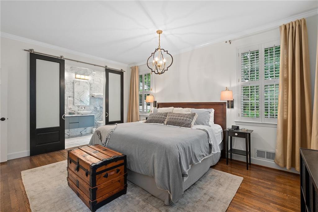 5545 Cross Gate Court