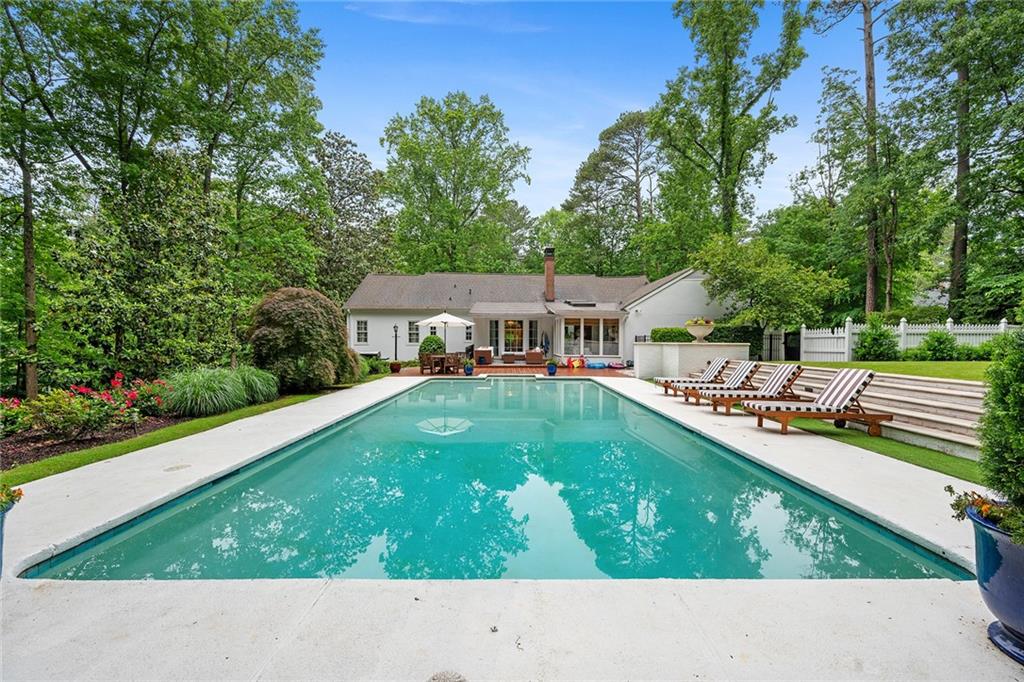 5545 Cross Gate Court