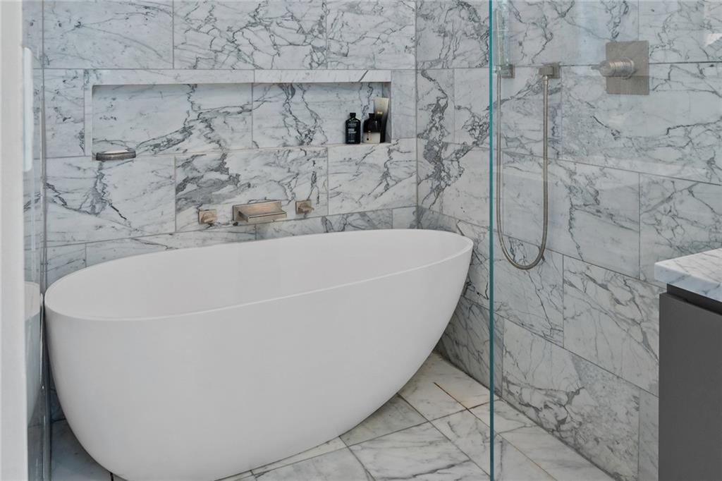 5545 Cross Gate Court