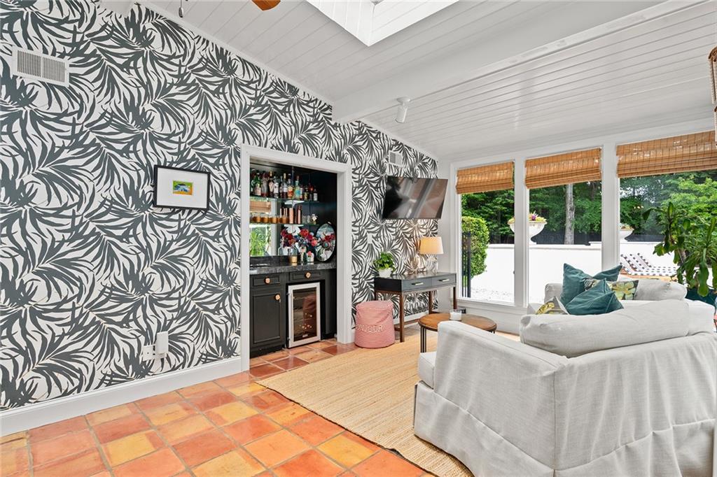 5545 Cross Gate Court