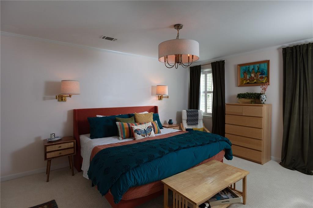 5545 Cross Gate Court