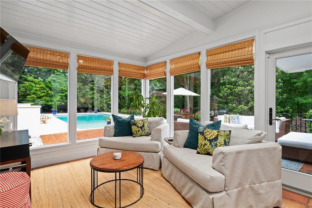 5545 Cross Gate Court