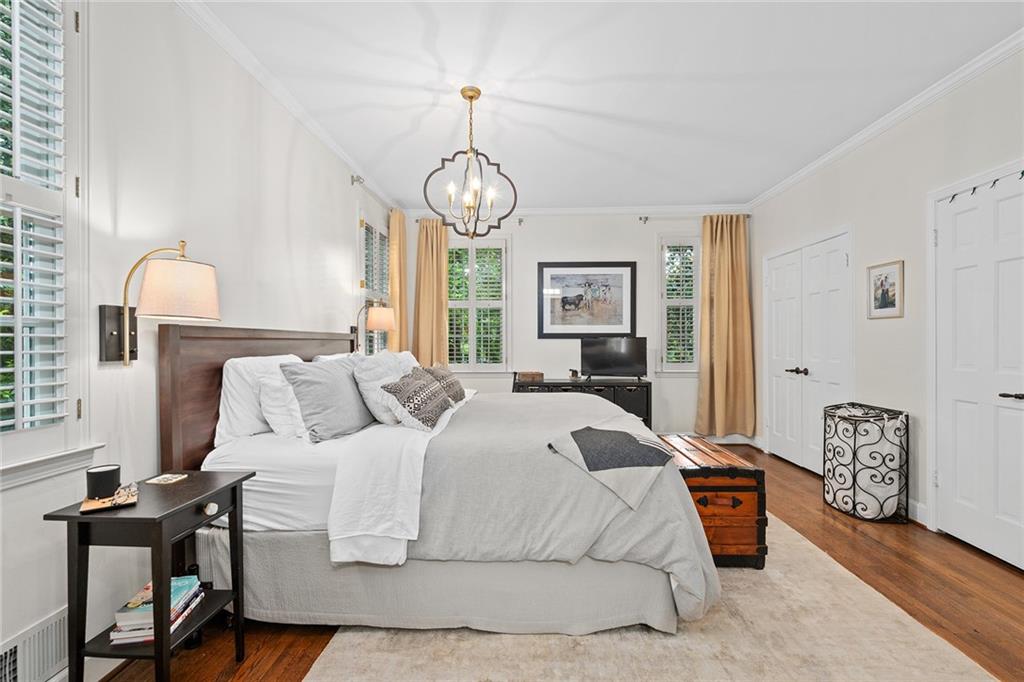 5545 Cross Gate Court