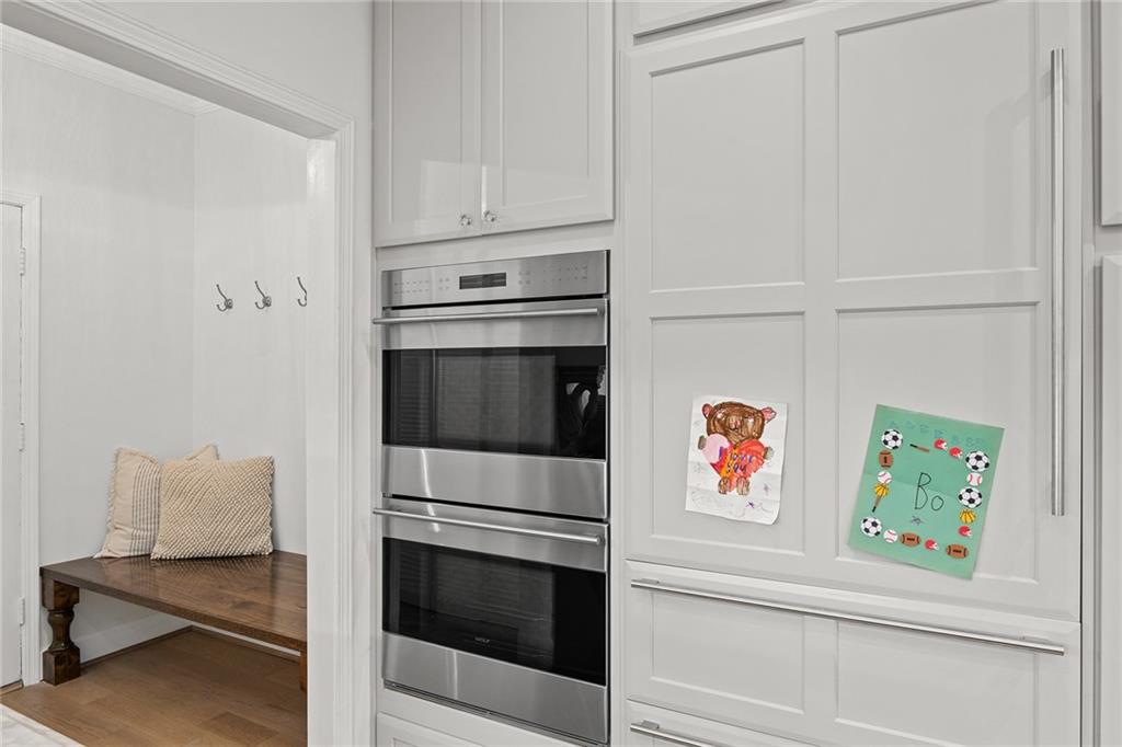 5545 Cross Gate Court