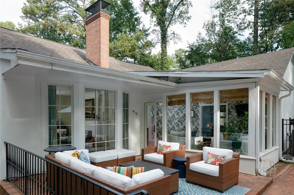 5545 Cross Gate Court