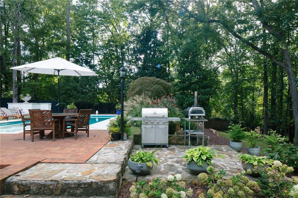 5545 Cross Gate Court