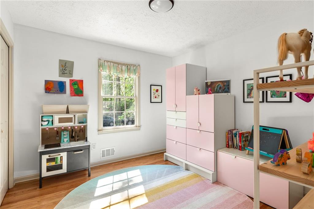 205 Pauline Drive NW