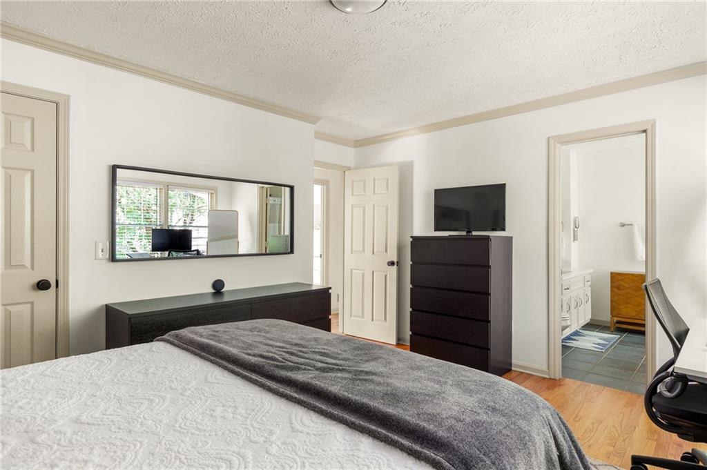 205 Pauline Drive NW