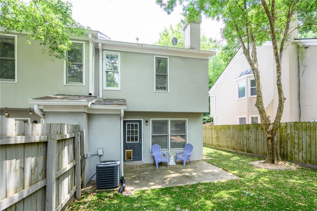 501 Defoors Landing NW