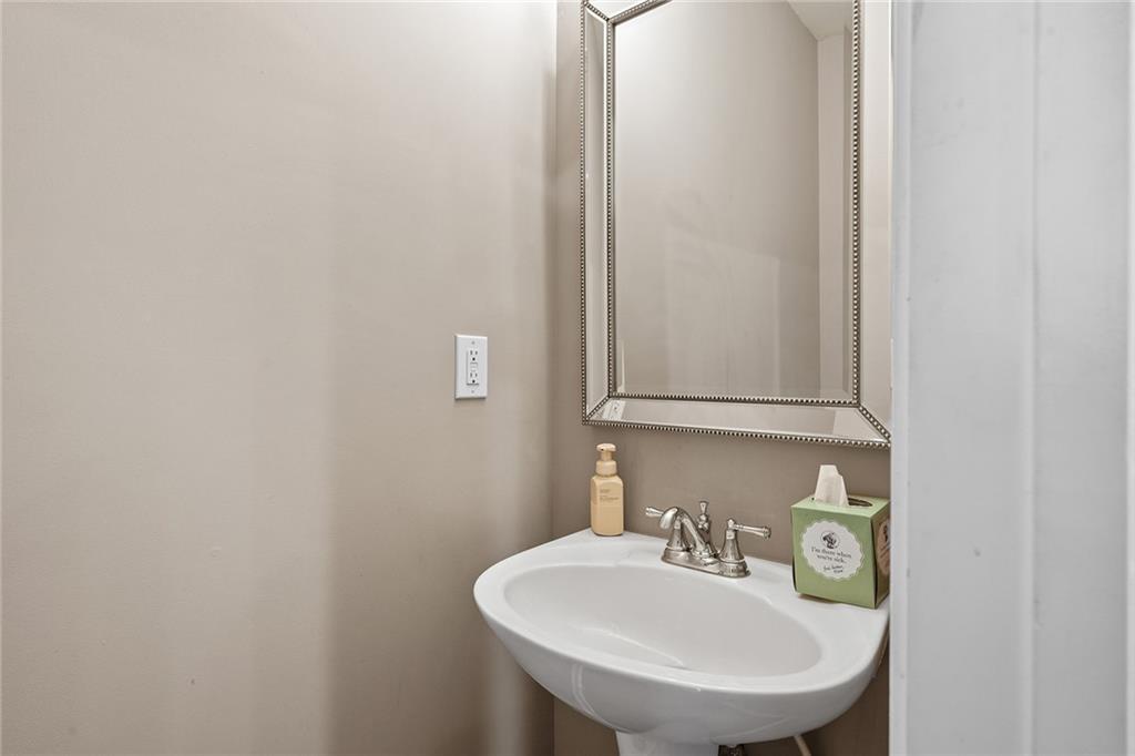 3910 Old Station Drive