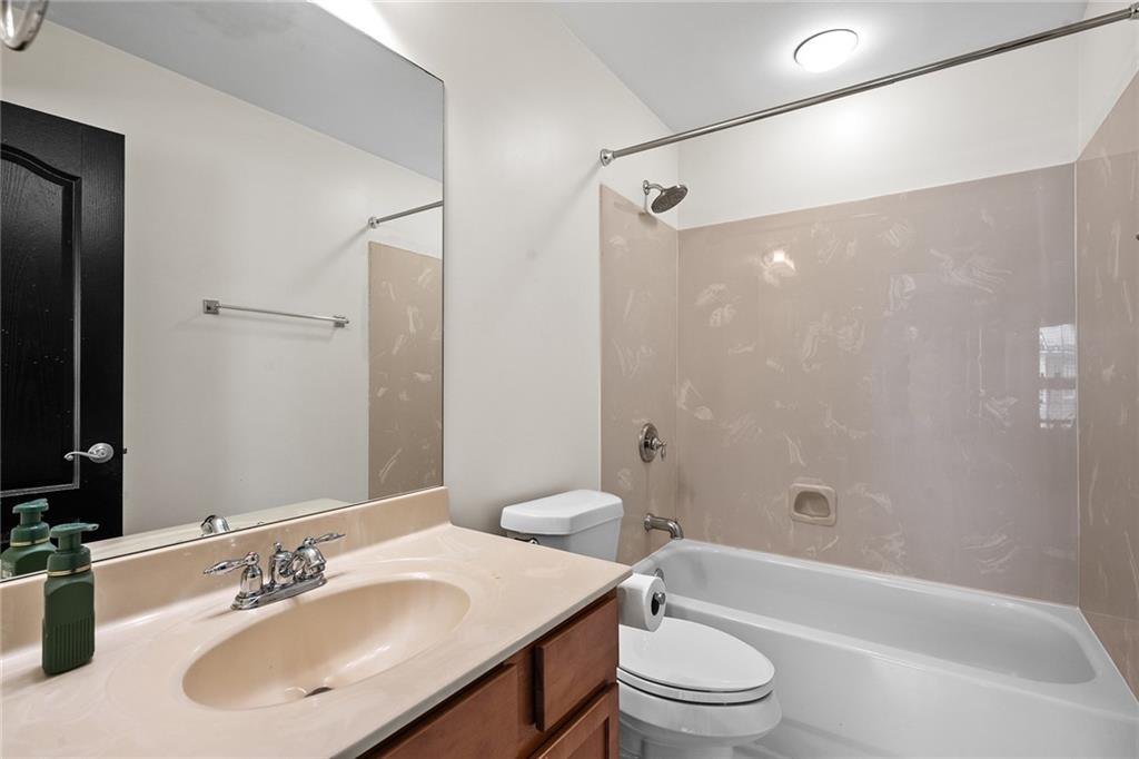 3910 Old Station Drive