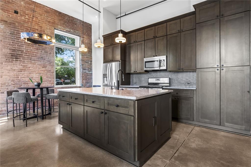 350 Peters Street SW Unit 7