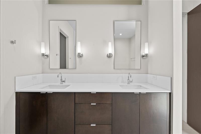 721 Longleaf Drive NE Unit 6