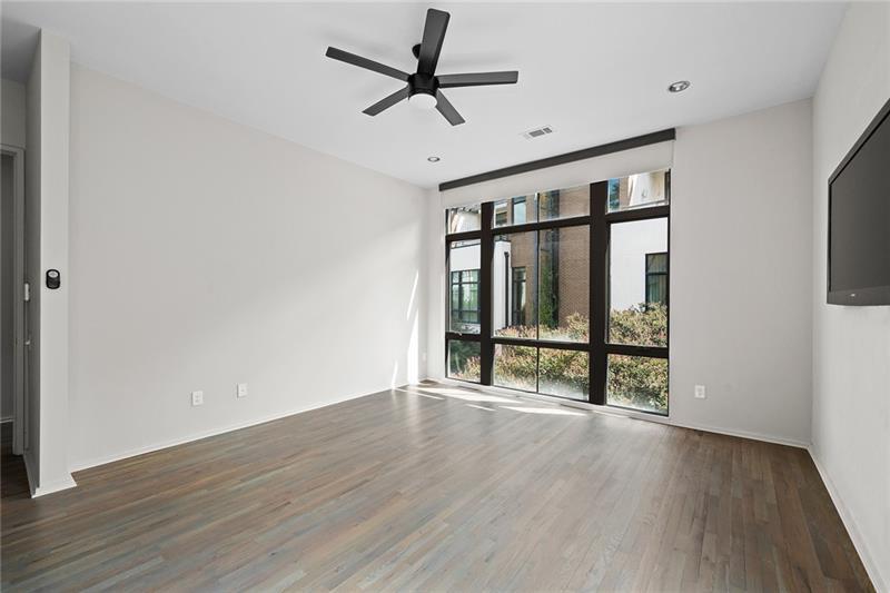 721 Longleaf Drive NE Unit 6