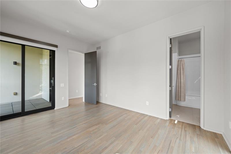 721 Longleaf Drive NE Unit 6