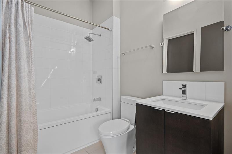 721 Longleaf Drive NE Unit 6