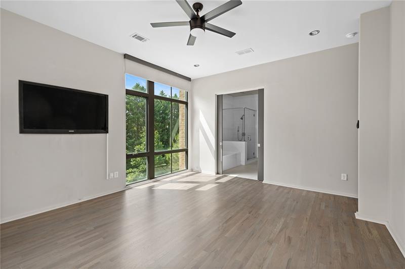 721 Longleaf Drive NE Unit 6