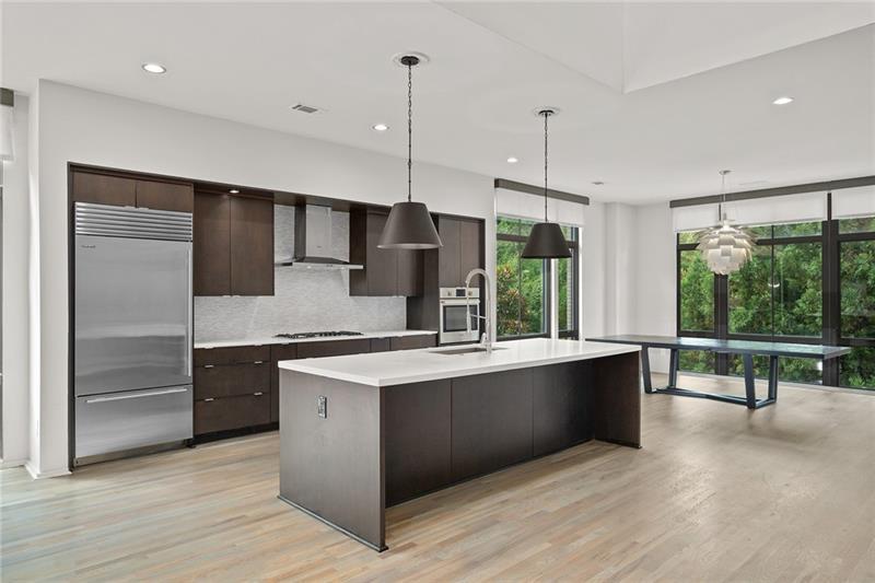 721 Longleaf Drive NE Unit 6