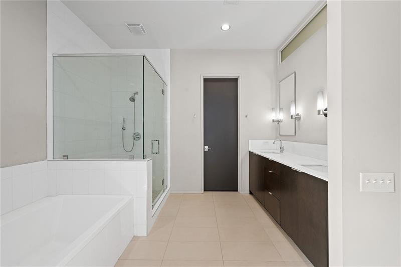 721 Longleaf Drive NE Unit 6