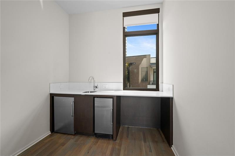 721 Longleaf Drive NE Unit 6