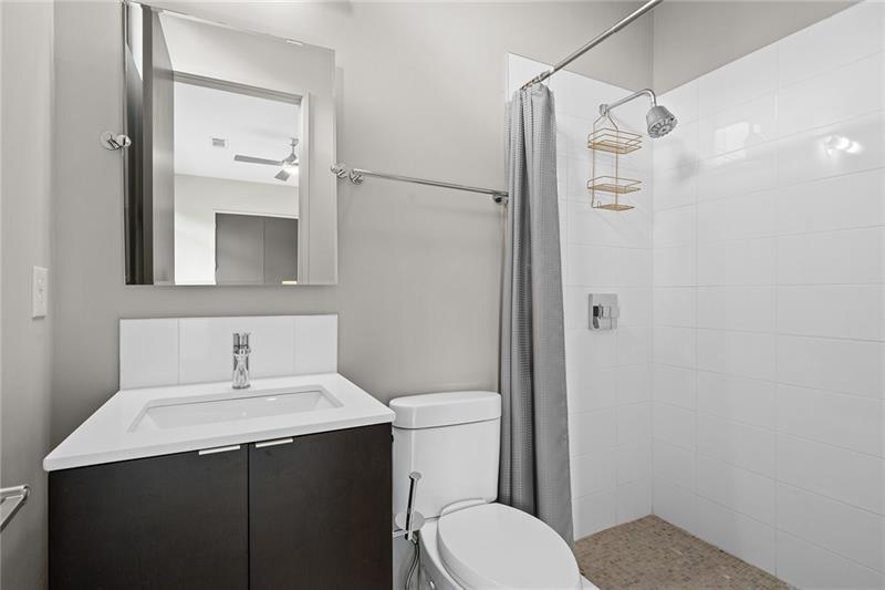 721 Longleaf Drive NE Unit 6