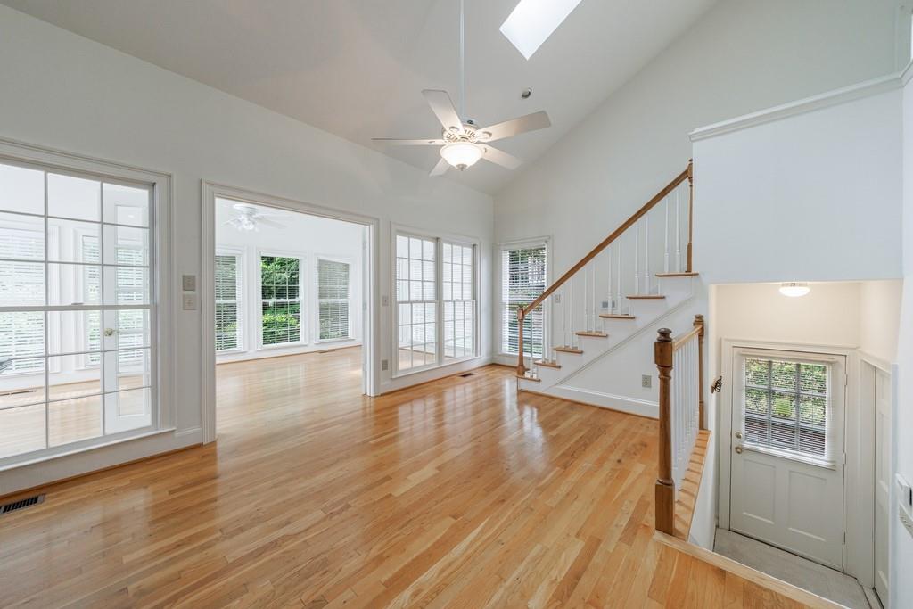 1730 Point Pleasant SE