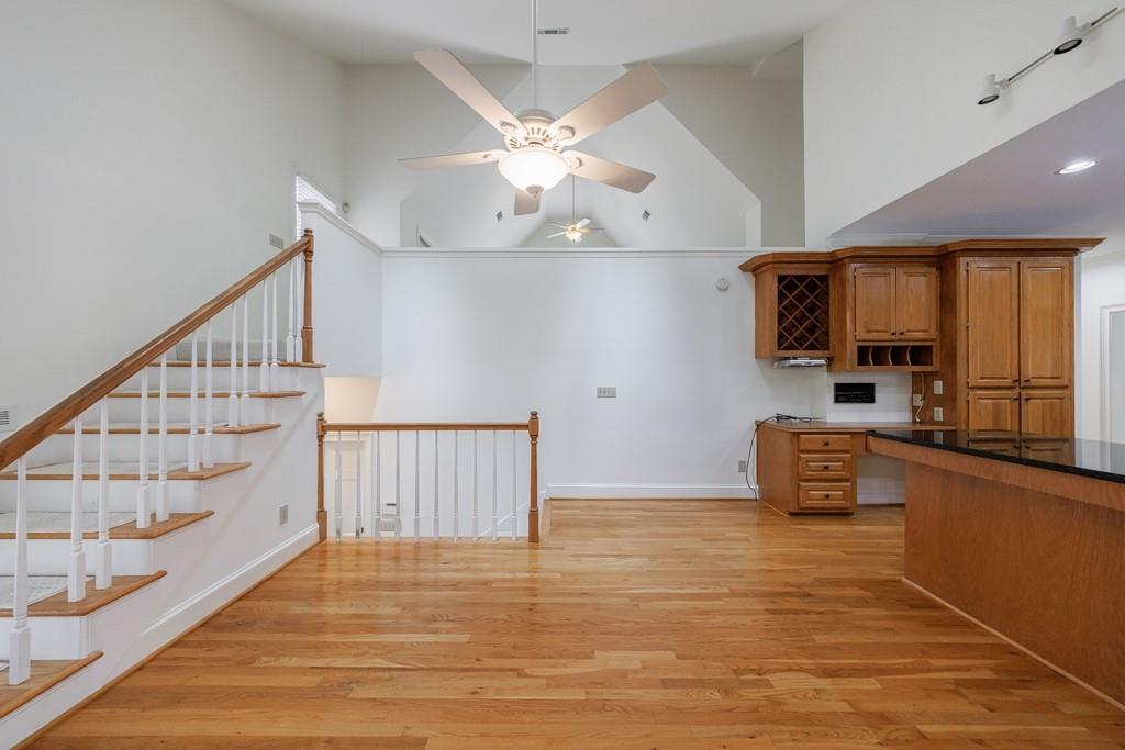 1730 Point Pleasant SE