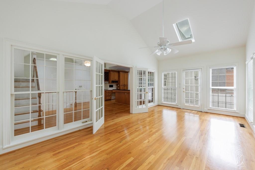 1730 Point Pleasant SE