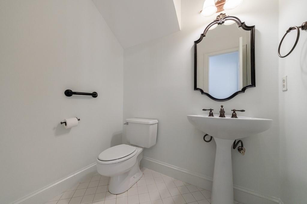 1730 Point Pleasant SE