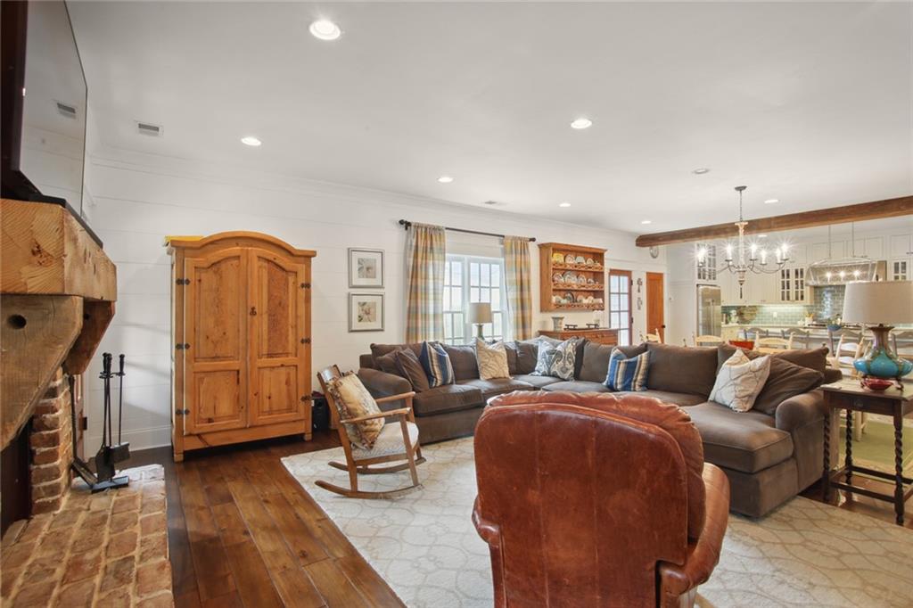 114 Karland Drive NW