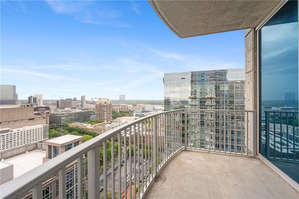 400 W Peachtree Street NW Unit 2706
