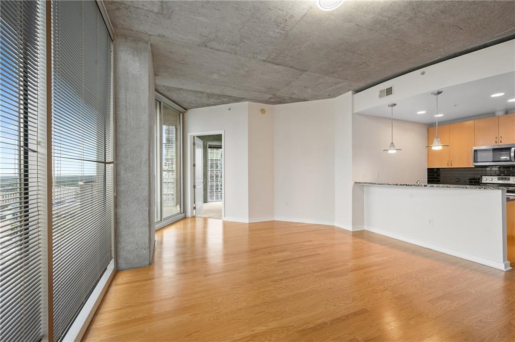 400 W Peachtree Street NW Unit 2706