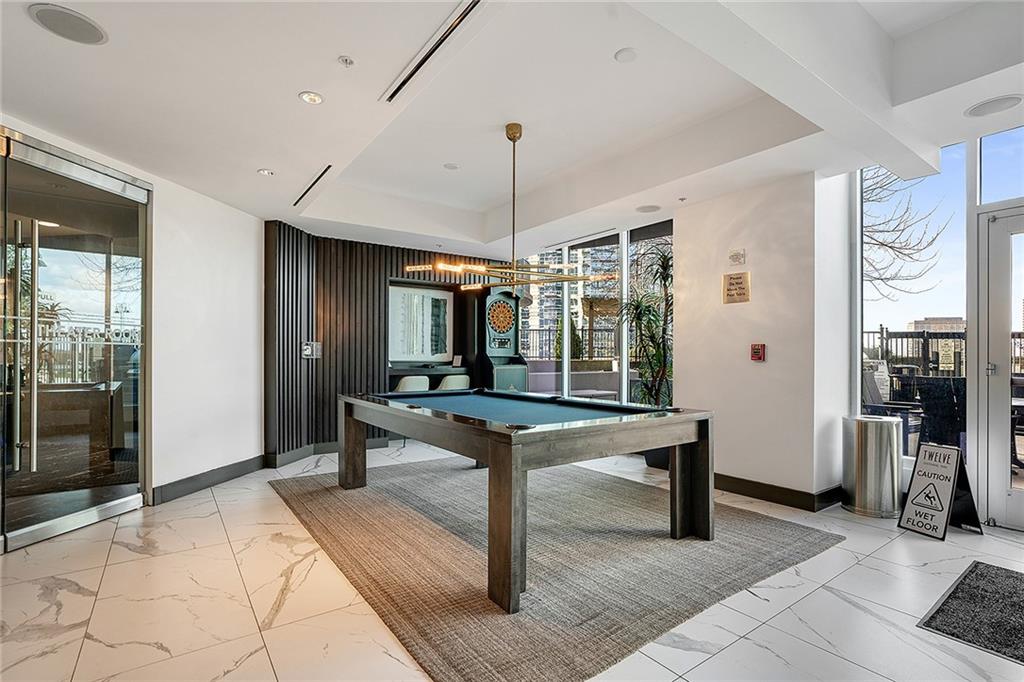 400 W Peachtree Street NW Unit 2706