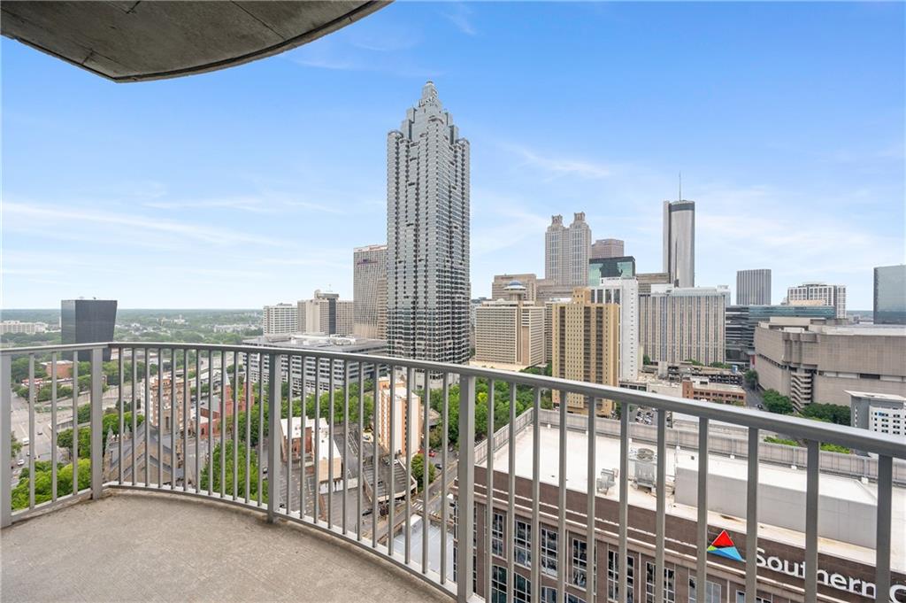 400 W Peachtree Street NW Unit 2706