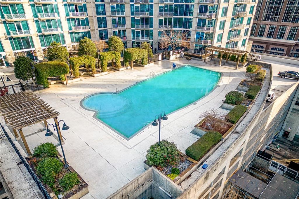 400 W Peachtree Street NW Unit 2706